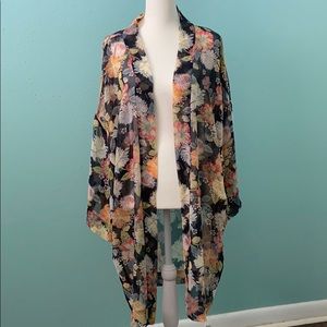 LOFT floral kimono